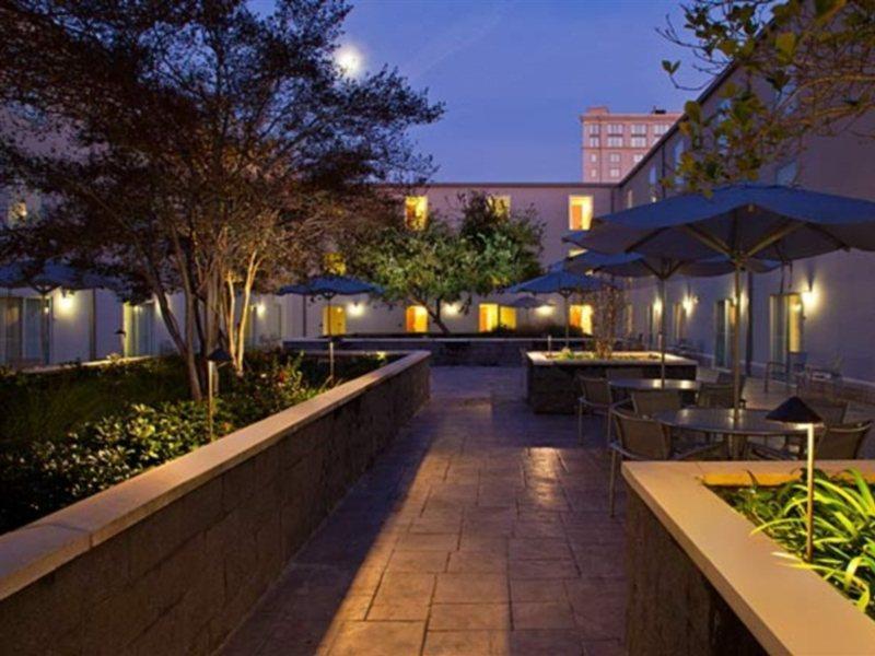Springhill Suites By Marriott New Orleans Warehouse Arts District Exterior photo