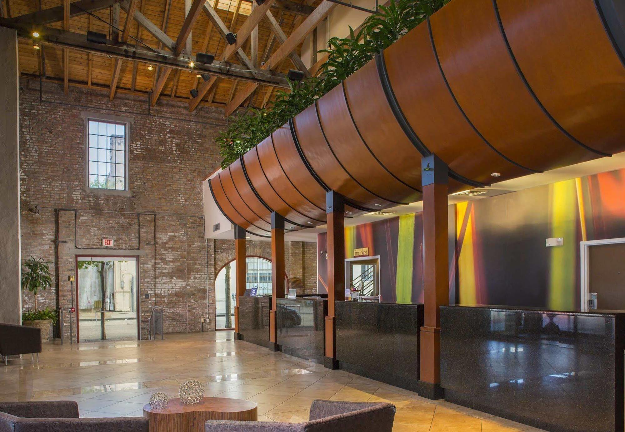 Springhill Suites By Marriott New Orleans Warehouse Arts District Exterior photo